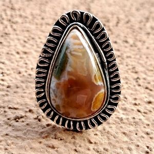 New Agate 925 Silver Ring.